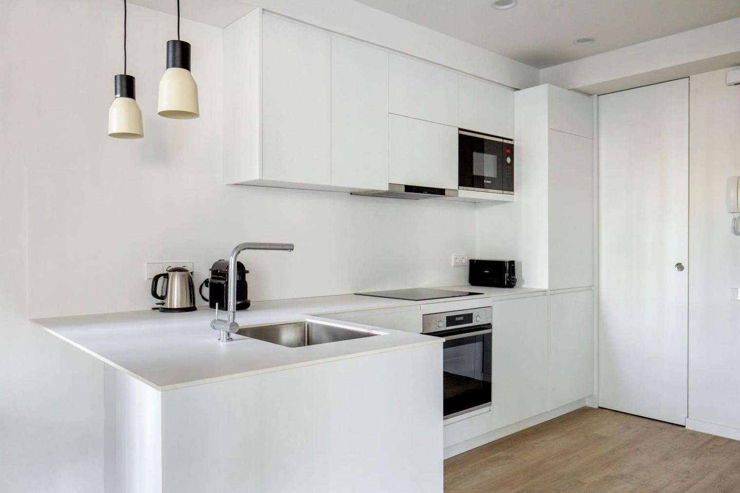 Blueground Sarria Doorman Newly Renovated Bcn-119 Apartment *